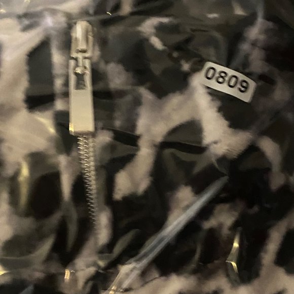 Womens‎ Vintage ONQUE CASUAL Full Zip Velour Grey Cheetah print Jacket Sz M - Picture 11 of 11